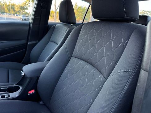 Used 2023 Toyota Corolla LE image 33