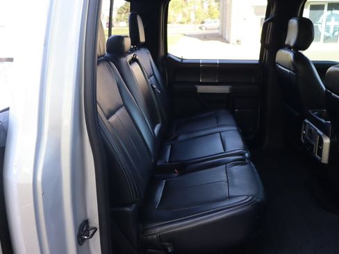 Used 2019 Ford F150 Lariat w/ Equipment Group 502A Luxury AWD/4WD image 21