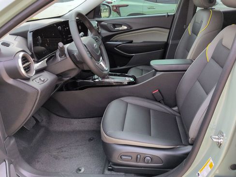 New 2026 Chevrolet Trax ACTIV w/ Sunroof Package image 19