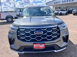 New 2026 Ford Explorer Platinum RWD video 2