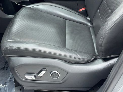 Used 2024 Hyundai Santa Fe Limited image 38