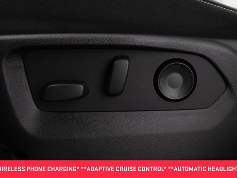 Used 2025 Buick Envision Sport Touring AWD/4WD image 8