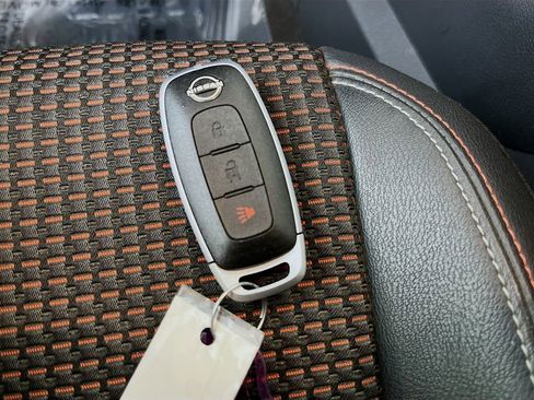 Used 2025 Nissan Kicks SR FWD image 23