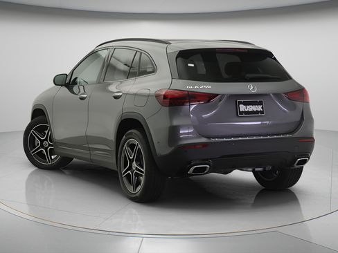 New 2026 Mercedes-Benz GLA 250 image 2