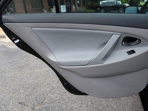 Used 2008 Toyota Camry Hybrid FWD image 10