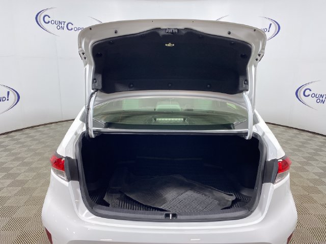 Certified 2022 Toyota Corolla LE FWD image 6