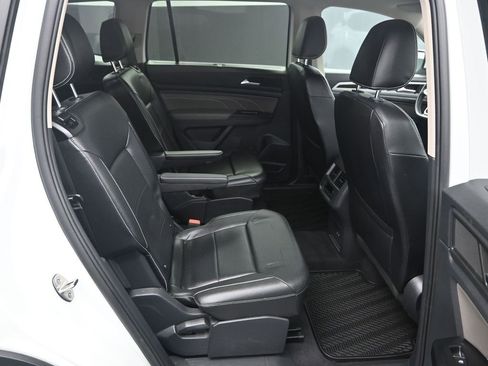 Used 2021 Volkswagen Atlas SE w/ Towing Package image 36