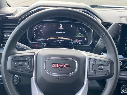 Used 2024 GMC Sierra 1500 SLT AWD/4WD image 8