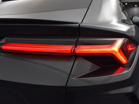 Used 2020 Lamborghini Urus image 7