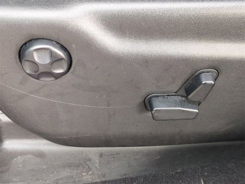 Used 2020 Jeep Grand Cherokee Laredo image 22