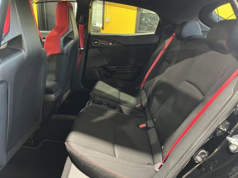 Used 2019 Honda Civic Type R image 18
