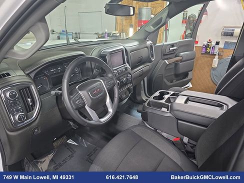 Used 2022 GMC Sierra 2500 SLE w/ SLE Convenience Package image 15