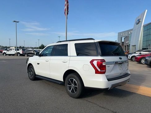 Used 2020 Ford Expedition XLT RWD image 3