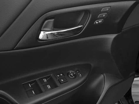 Used 2015 Honda Accord EX-L image 22