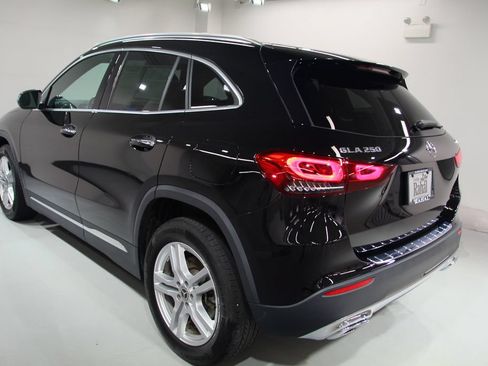 Certified 2023 Mercedes-Benz GLA 250 4MATIC image 18