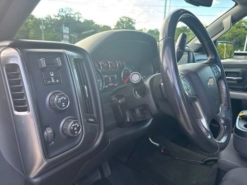 Used 2017 Chevrolet Silverado 1500 LT w/ LT Convenience Package AWD/4WD image 10