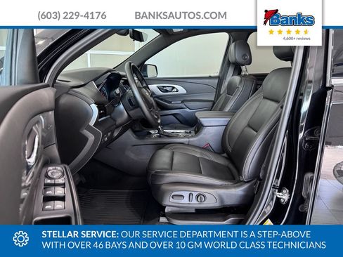 Certified 2023 Chevrolet Traverse LT w/ LT Premium Package AWD/4WD image 9