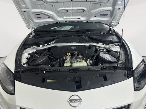 Used 2024 Nissan Z Performance w/ Floor Mat Package RWD image 19