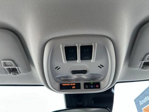 Used 2024 Chevrolet Trax ACTIV w/ Sunroof Package FWD image 37