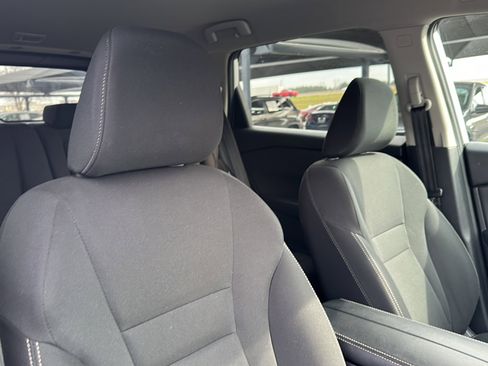 Used 2024 Nissan Rogue S image 24