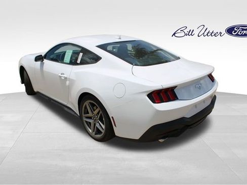 New 2025 Ford Mustang Coupe image 4