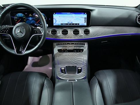 Used 2023 Mercedes-Benz E 350 4MATIC Sedan image 6