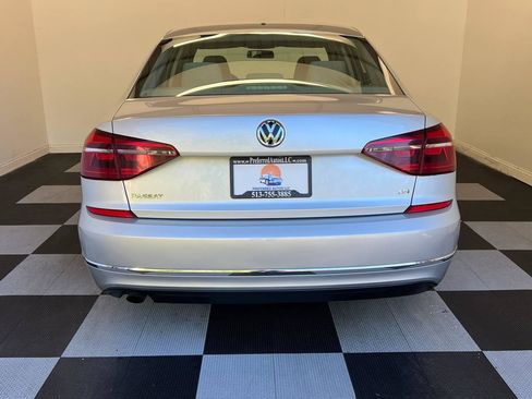 Used 2018 Volkswagen Passat 2.0T S FWD image 5