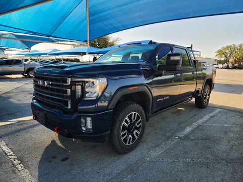 Used 2023 GMC Sierra 2500 AT4 w/ AT4 Premium Plus Package image 2