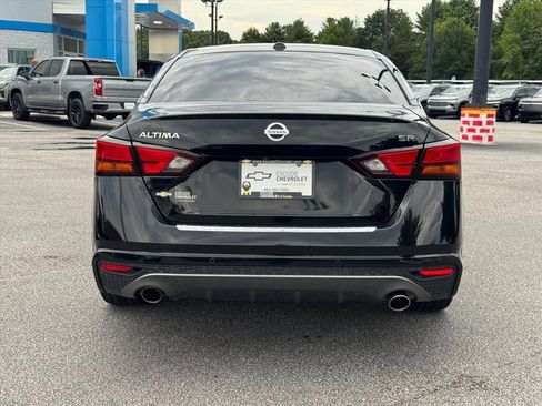 Used 2021 Nissan Altima 2.5 SR FWD image 4