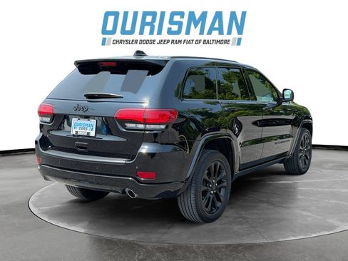 Used 2020 Jeep Grand Cherokee Altitude AWD/4WD image 6