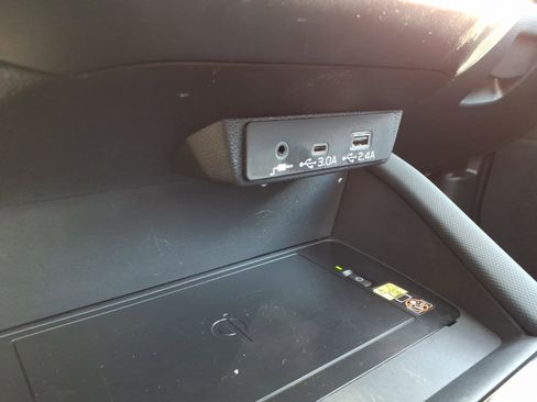 Used 2025 Subaru Forester Limited w/ Popular Package #2 image 22