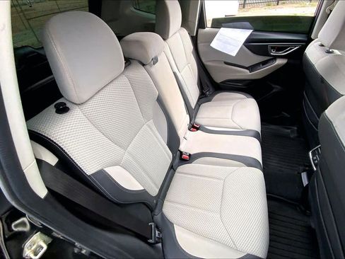 Used 2020 Subaru Forester Premium image 18