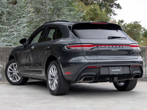 Certified 2026 Porsche Macan AWD/4WD image 3
