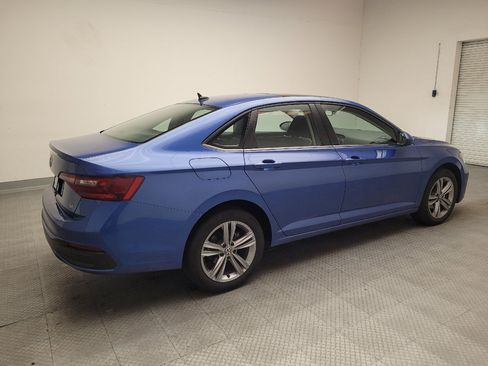 Used 2024 Volkswagen Jetta SE FWD image 10