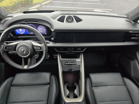 Used 2024 Porsche Macan Turbo Electric image 28