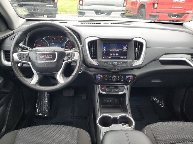 Used 2024 GMC Terrain SLE w/ Driver Convenience Package AWD/4WD image 15