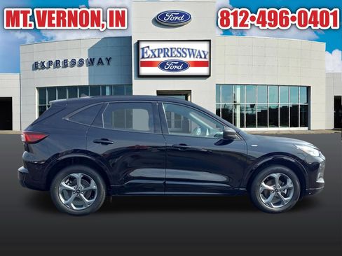 Used 2024 Ford Escape ST-Line image 6
