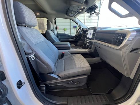 Used 2022 Ford F150 XLT w/ Equipment Group 302A High AWD/4WD image 4