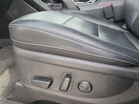 Used 2025 Kia Telluride S AWD/4WD image 13