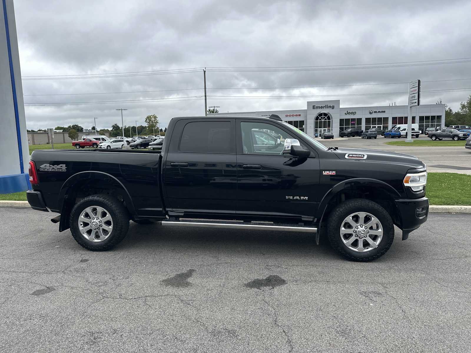 Used 2022 RAM 2500 Laramie AWD/4WD image 17