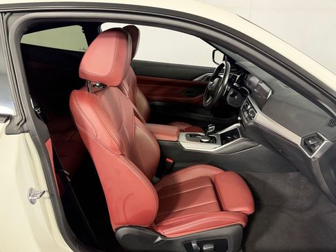 Used 2023 BMW M440i Coupe w/ Premium Package image 28