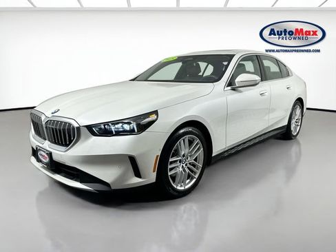 Used 2025 BMW 530i xDrive image 5