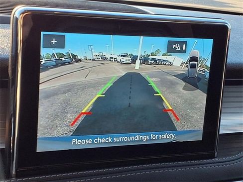 Certified 2021 Lincoln Corsair AWD image 19