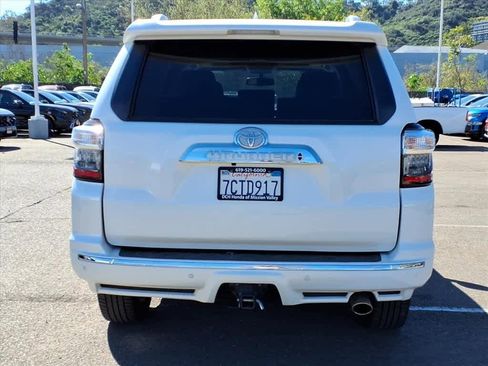 Used 2014 Toyota 4Runner Limited image 5