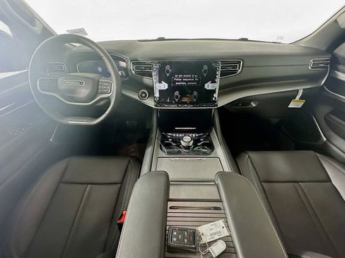 New 2025 Jeep Wagoneer Series II w/ Convenience Group I AWD/4WD image 9