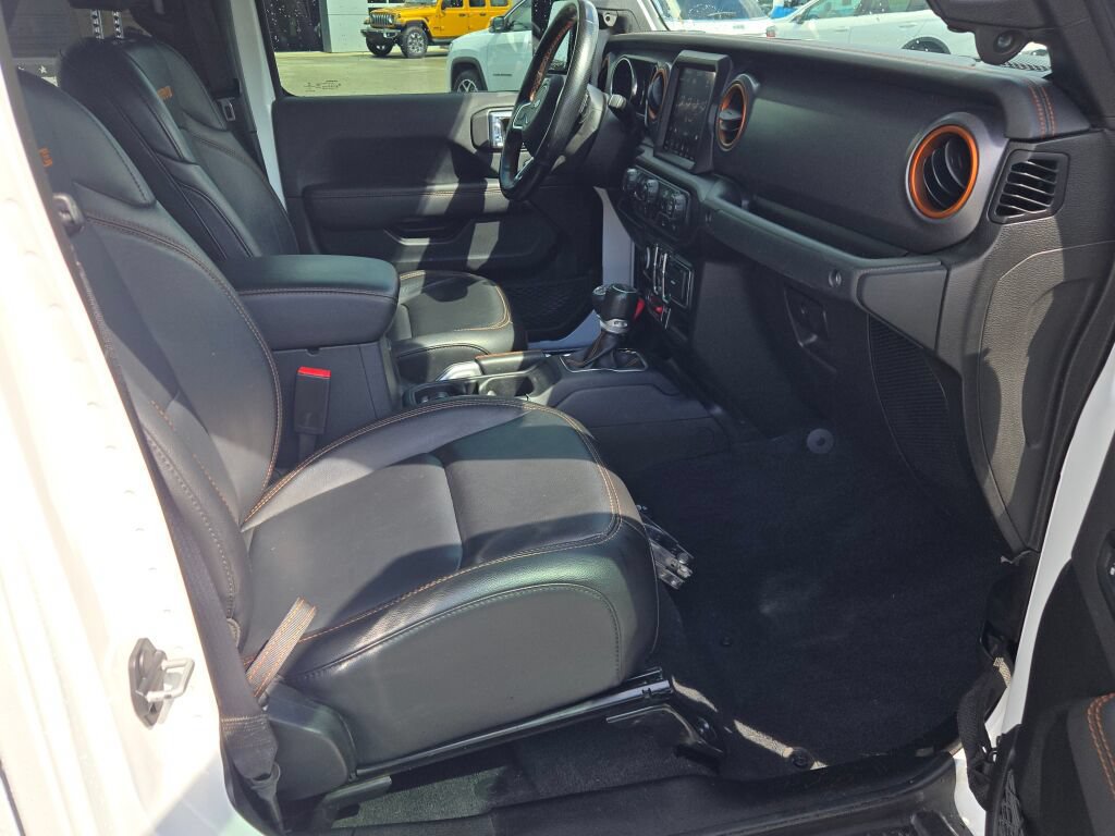 Used 2021 Jeep Gladiator Mojave AWD/4WD image 11