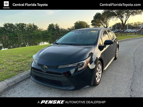 Used 2023 Toyota Corolla LE FWD image 1
