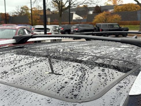 Used 2016 Toyota RAV4 Limited image 11