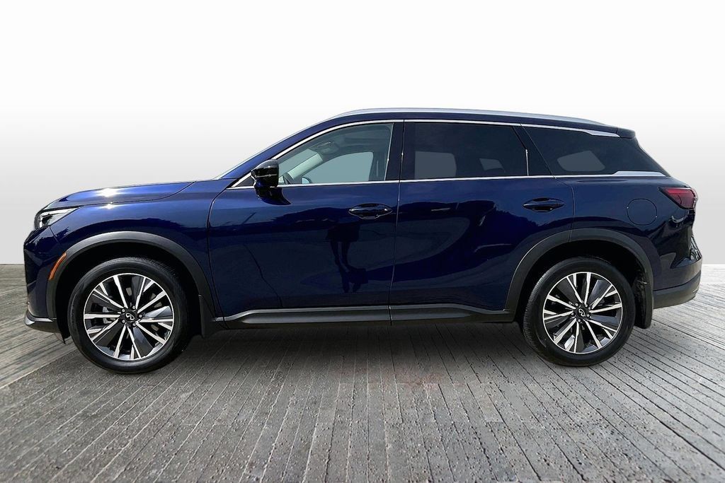 Certified 2027 INFINITI QX60 Luxe w/ Cargo Package AWD/4WD image 4