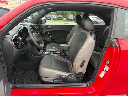Used 2015 Volkswagen Beetle 1.8T image 14